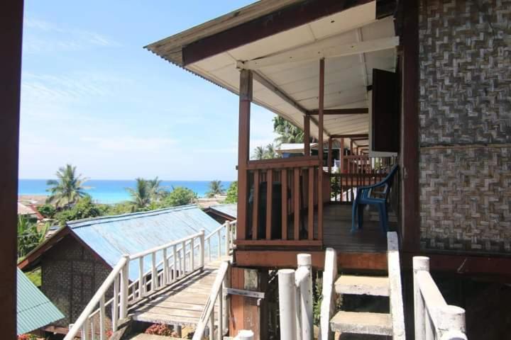 Long Beach Garden Kampung Kuala Besut Exteriör bild
